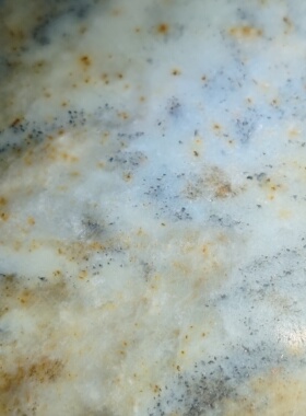 新疆和田玉籽料原石原皮案头雅件摆饰观赏石天然水草沁山水画面