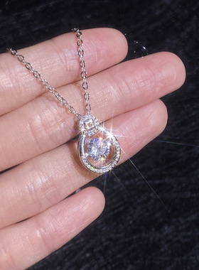 s925纯银莫桑石灵动项链女国潮金币跳动的心银吊坠莫桑钻锁骨链女