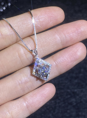S925纯银项链女一克拉莫桑钻石吊坠锁骨链几何菱形轻奢时尚