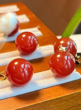 天然红玉髓大颗粒吊坠简约时尚百搭吊坠女