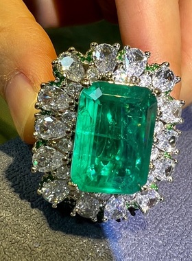 人造祖母绿大方块开口戒指奢华大气晚宴指环女