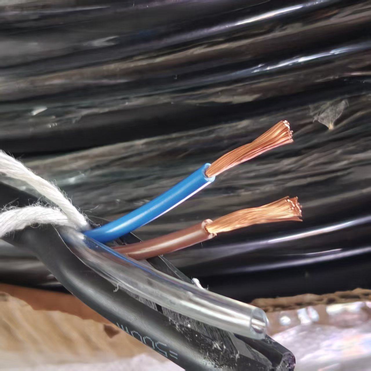 国标纯铜水管气管电线一体2芯2.5/4.0平方开槽机切墙机组合电缆线,淘宝优惠券,粉丝福利购,淘宝优惠卷