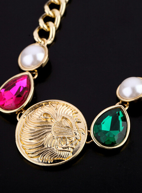 项链亚克力仿水晶水滴狮子圆牌