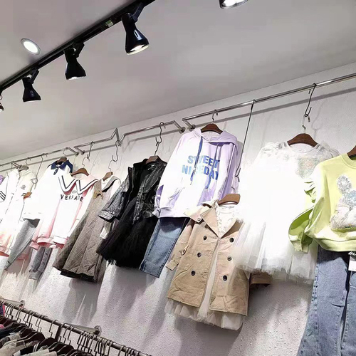 不锈钢拉丝挂衣杆服装店上墙展示架壁挂式女装店衣服架子