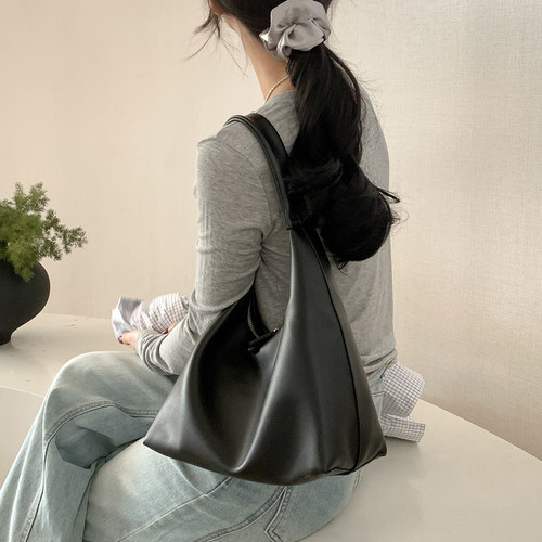 EMORRIN小众高级感简约腋下包女时尚复古手提包通勤百搭单肩包女 - 图1