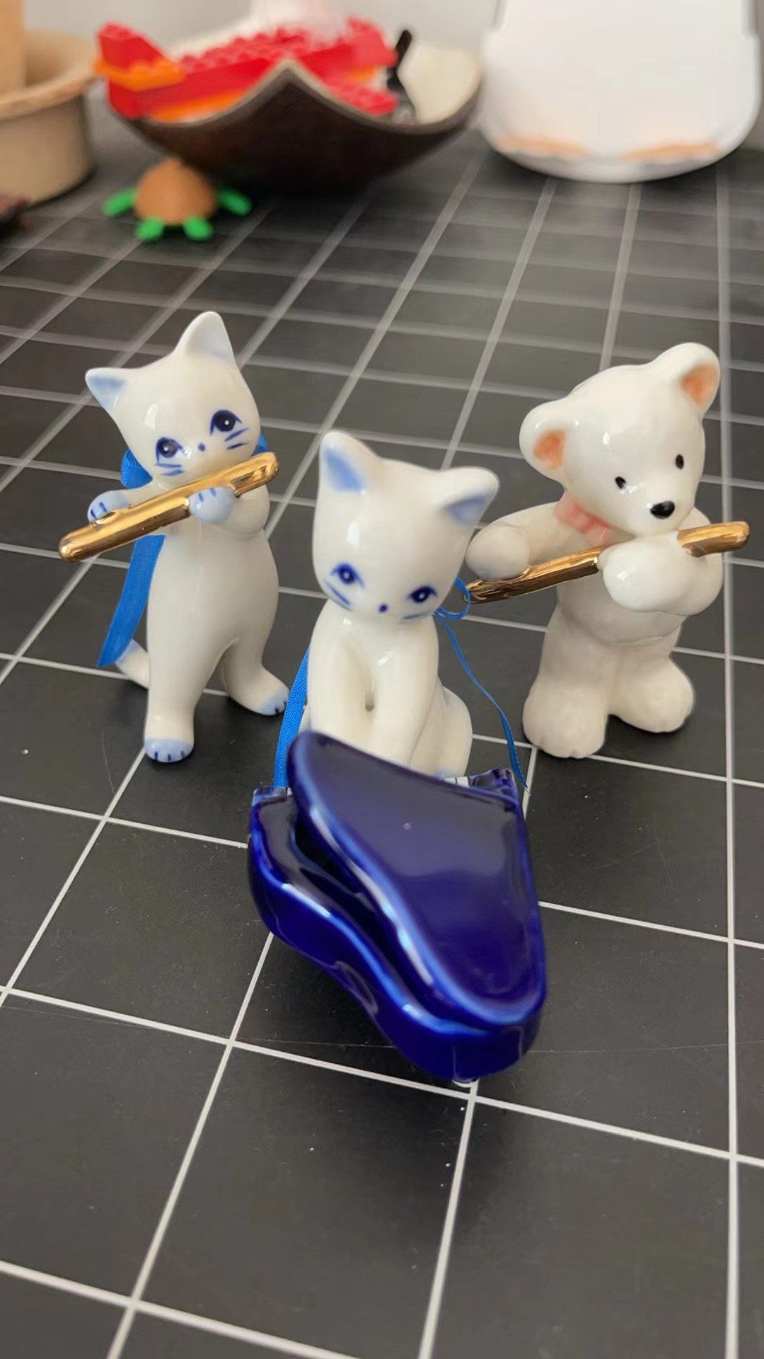 日本进口现货Kotobuki乐隊长笛小熊猫咪音乐会摆件陶瓷手工陶瓷猫