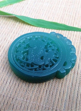 天然麒麟男女款绿玛瑙送子吊坠