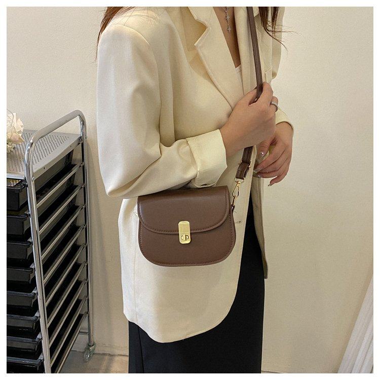 今年流行单肩小包包女2022夏季新款百搭斜挎包爆款小众设计马鞍包,淘宝优惠券,粉丝福利购,淘宝优惠卷