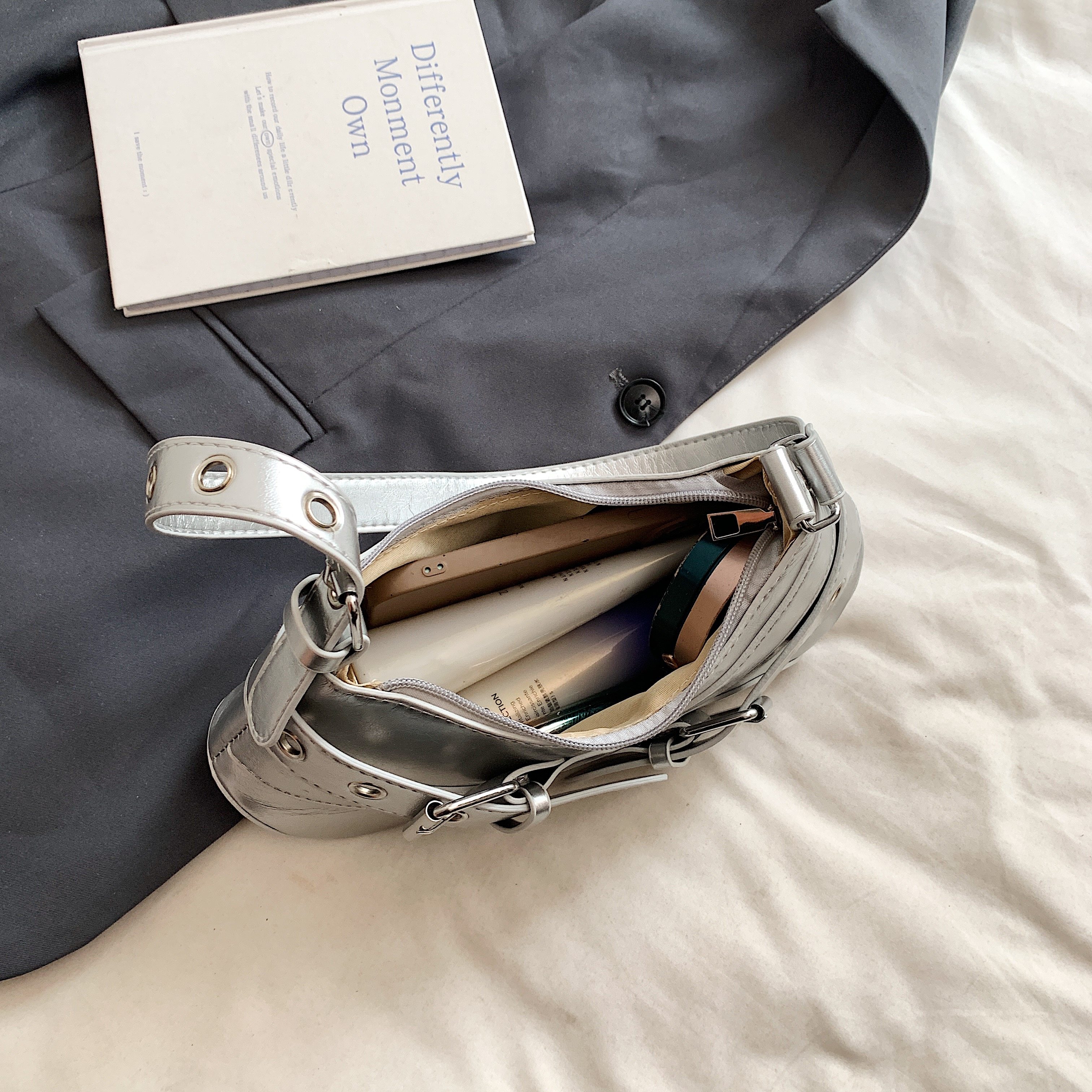 精致轻奢腋下包包女2024冬韩版时尚百搭高级感小众简约休闲单肩包,淘宝优惠券,粉丝福利购,淘宝优惠卷