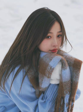 虞书欣同款蓝色格子围巾女高级感