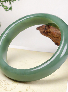 收藏级和田碧玉老料无黑点手镯