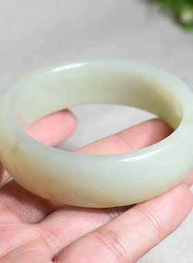 纯天然女士和田玉手镯