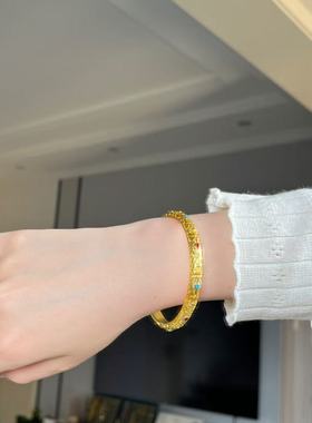 皇后沙金手镯仿真黄金镂空花丝实心宫廷风结婚三金花朵婚嫁镯子