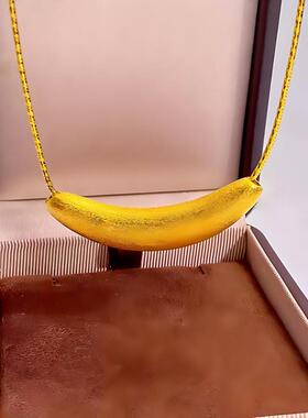 月牙弯弯吊坠沙金仿真黄金色项链镀金弯管牛角拉丝弧形项圈锁骨链