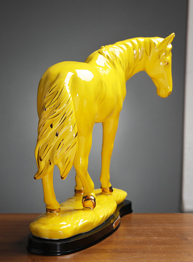 陶瓷马到成功桌面工艺品商务礼品