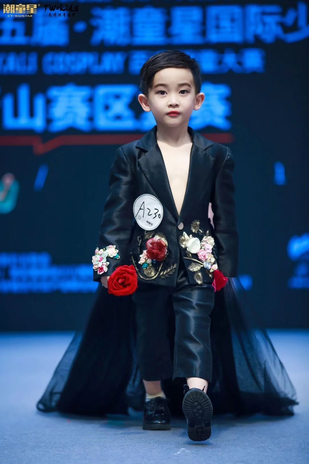 假模特无头 新人首单立减十元 21年7月 淘宝海外