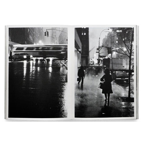【预售】永远的索尔·雷特 Forever Saul Leiter 英文原版纪实街头肖像摄影作品集 平装进口艺术画册书籍 黑白摄影 Thames&Hudson - 图1