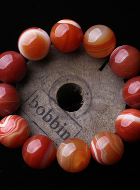 缠丝红玛瑙大颗粒手串