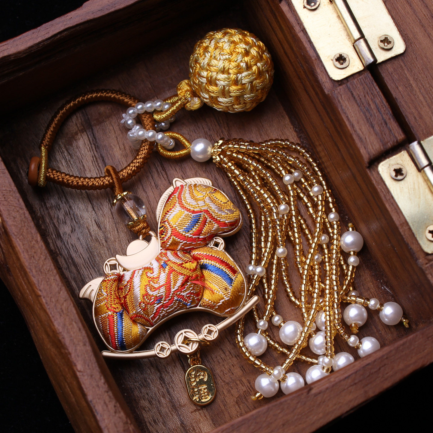 非遗宋锦双面小马包包压襟挂件流苏编有球必应汉服挂饰车挂钥匙坠,淘宝优惠券,粉丝福利购,淘宝优惠卷