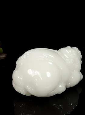 天然阿富汗白玉卧式貔貅摆件