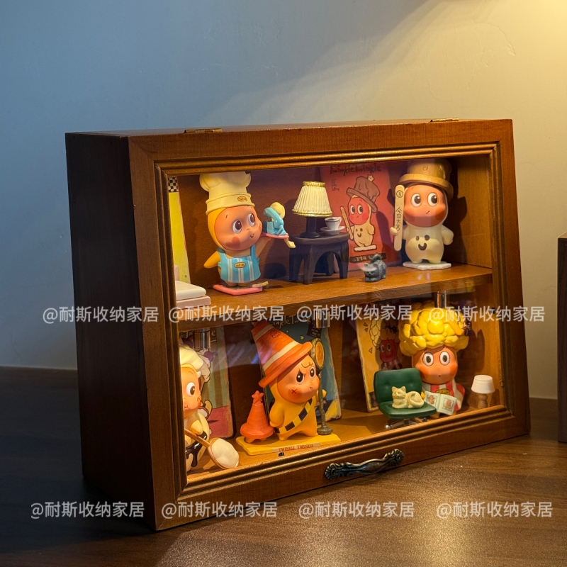 星星人手办展示盒实木复古带灯展示柜泡泡玛特美味时刻盲盒收纳 - 图1