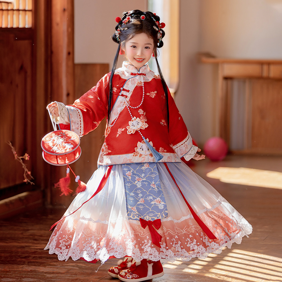 汉服女童2025冬款儿童红色喜庆拜年服小女孩新中式国风加绒马面裙,淘宝优惠券,粉丝福利购,淘宝优惠卷