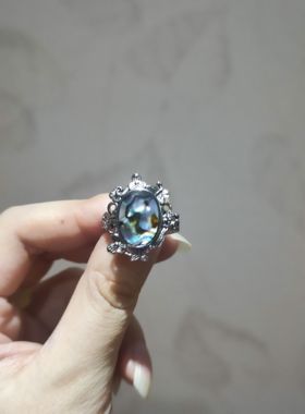 2025新品小众轻奢复古繁花托彩贝大颗粒开口调节戒指饰品礼物