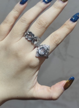 2026新品轻奢碎钻水滴款白水晶钛钢托开口可调节戒指孤品