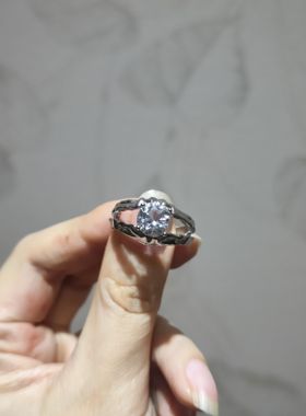 2025新品小众天然白水晶大克拉钻石切卫星拖开口调节戒指水晶饰品