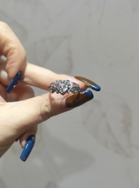 2026新品简约ins风爱心款白水晶钛钢托开口可调节戒指饰品孤品