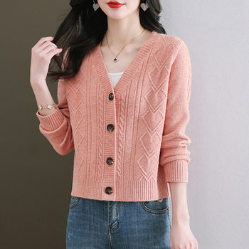 Knitted Cardigan Women's Twist Top Spring and Autumn 2024 New Short Style Outer Matching Skirt Small Sweater Jacket