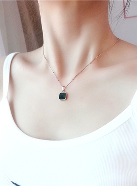 简约时尚百搭钛钢项链女玫瑰金精致小方块项链饰品六边形锁骨项链