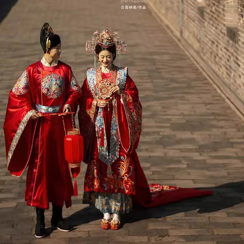 明制婚服情侣套装汉式嫁衣改良唐制礼服秀禾服结婚服汉服凤冠霞帔