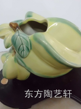 陶瓷摆件石湾公仔花瓶风水工艺品