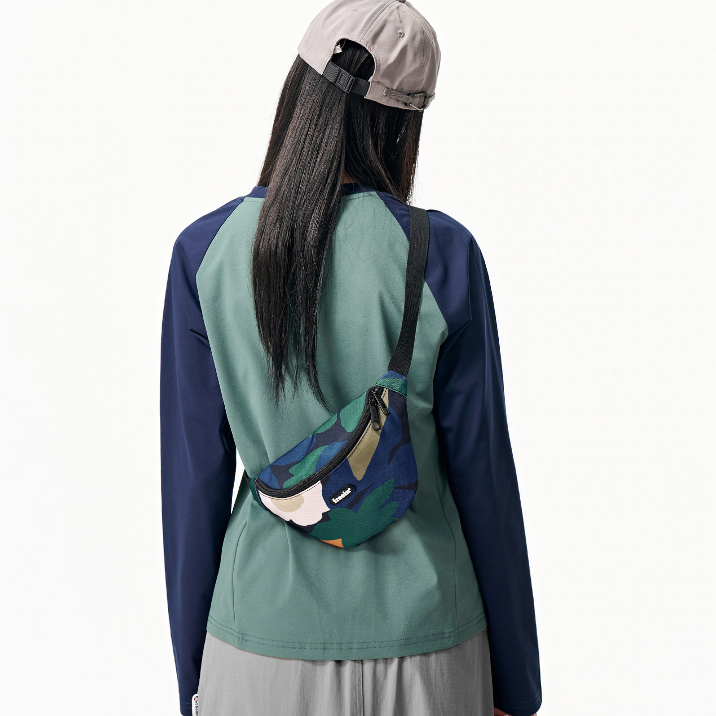FREEIN original niche print crossbody chest bag