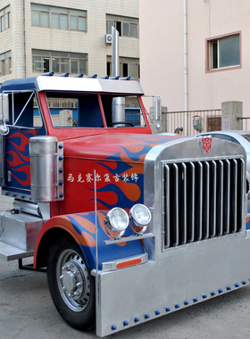 铁艺复古汽车头变形小金刚擎天柱卡车头模型大型酒吧酒店大堂装饰