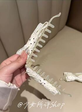 白色蕾丝波点蝴蝶结香蕉夹