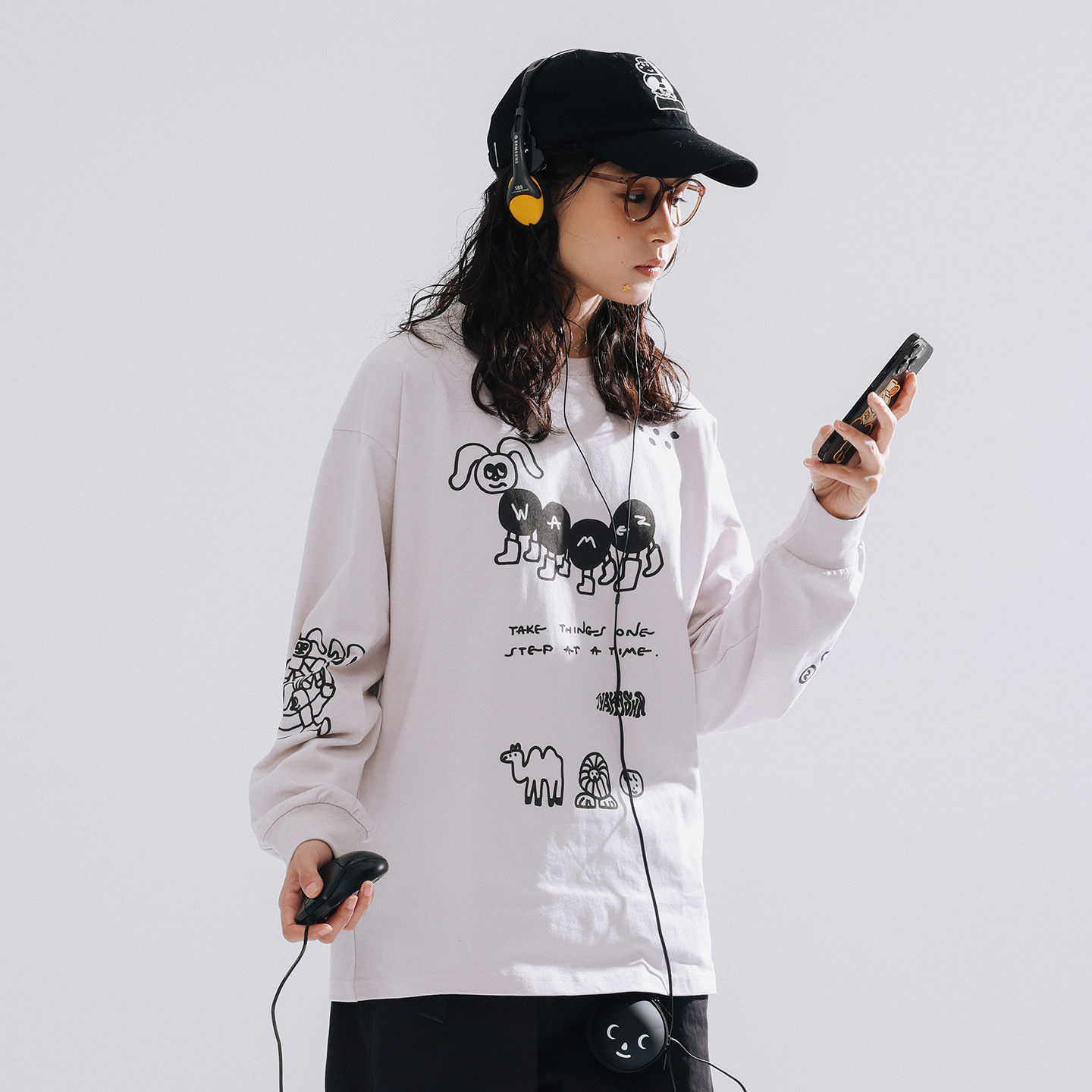 TYAKASHA塔卡沙男女款上衣2025秋冬新款长袖上衣浅灰色长袖T恤 - 图0