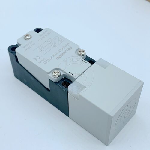 100%原装正品 兰宝LANBAO 位移传感器 LE40XZSN15LIUM-D - 图0