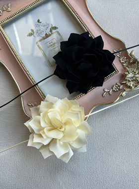 初恋纯欲～春日超仙米白花朵choker项链立体花锁骨链仙女度假配饰