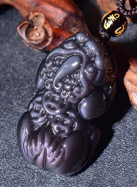 天然黑曜石貔貅五帝钱吊坠