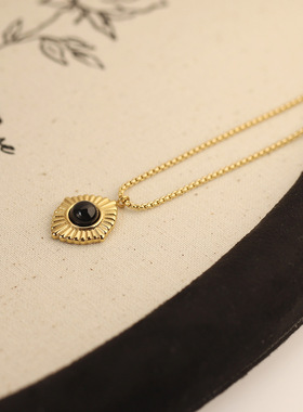 小众复古太阳花轻奢黑玛瑙天然石双层钛钢项链