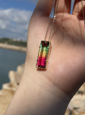 高级感~渐变彩色爪钻方形优雅项气质链锁骨链钛钢镀18K金