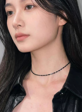 黑色锆石项链2026新款甜酷风极细锁骨链可抽拉轻奢小众颈链choker