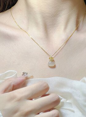 白玉髓福袋项链女款2026新款轻奢小众高级感锁骨链吊坠送女友礼物