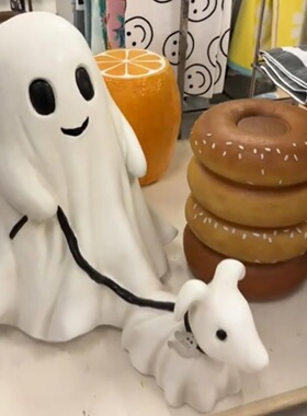 Ghost Walking Dog Statue 万圣节小幽灵遛狗摆件 创意家居装饰