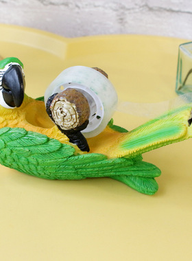 跨境新品创意办公桌面文具可爱动物造型鹦鹉胶带座切割器树脂装饰