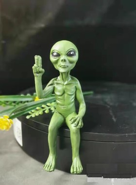 现货跨境外星人树脂搞怪小矮人天使树脂摆件园林装饰圣诞工厂万圣