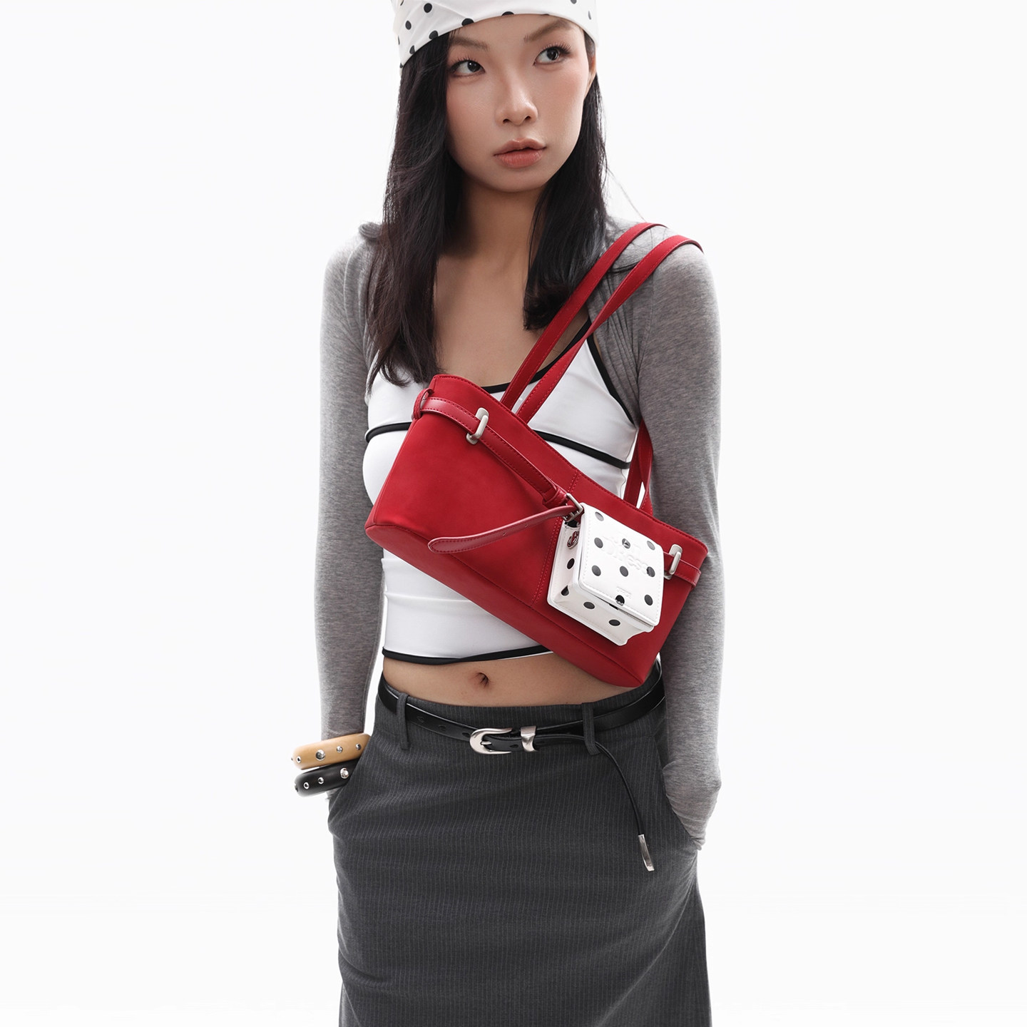 简着25AW 原创 勃艮第红 新年礼物 摩登通勤皮带装饰单肩腋下包女,淘宝优惠券,粉丝福利购,淘宝优惠卷