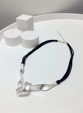 磨砂交叉金属几何多层黑绳项链